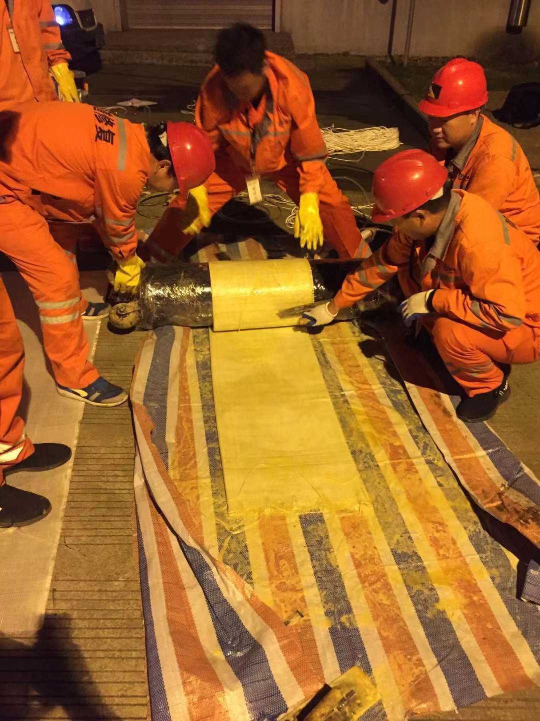 友好CIPP局部树脂固化法