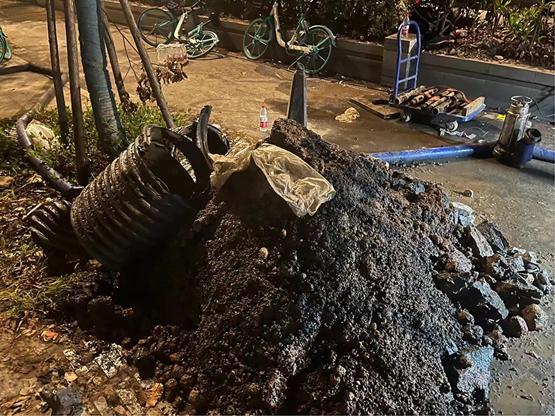 友好本地下水道疏通师傅，不通不收费【距您500米】